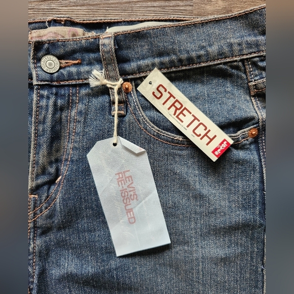 NWT Levi's Reissued 515 Y2k Denim Shorts - Picture 2 of 5